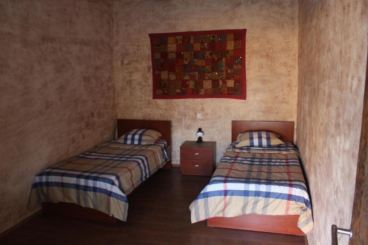 Golden Cradle Hotel Bazaleti Luaran gambar